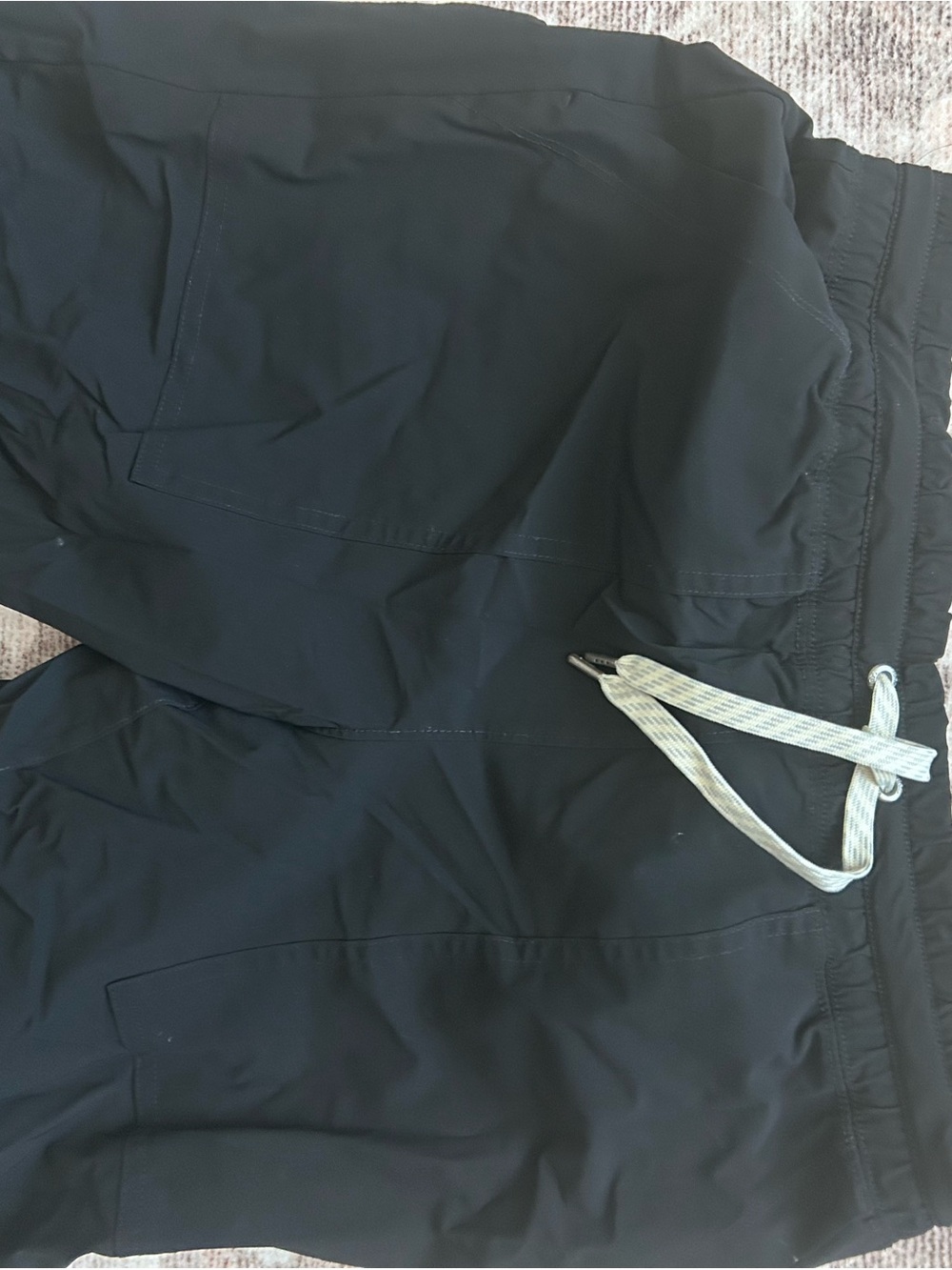 TWO PAIRS Vuori Women's Miles Jogger in Black - Picture 2 of 10